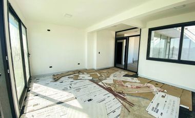 VENTA DEPARTAMENTO 4 AMB 167 M2 SUM VALENTIN ALSINA