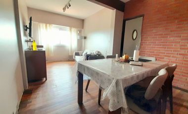 La Lucila - Luminoso departamento de 3 amb con vista al río!