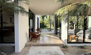 CASA EN VENTA  UNA SOLA PLANTA Terreno de 1,000 m² Dzidzilché