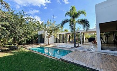 CASA EN VENTA  UNA SOLA PLANTA Terreno de 1,000 m² Dzidzilché