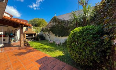 Casa 3 ambientes con garage apta credito