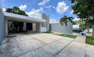 CASA EN VENTA EN PRIVADA ARBÓREA – CONKAL, YUCATÁN
