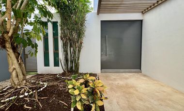 CASA EN VENTA EN PRIVADA ARBÓREA – CONKAL, YUCATÁN