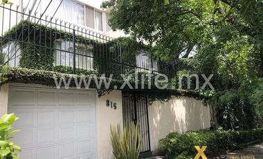 VENTA  CASA TIPO TOWN HOUSE, LOMAS DE CHAPULTEPEC