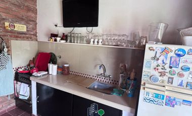 Casa en General Rodriguez, calle Rivadavia, zona céntrica muy tranquila.