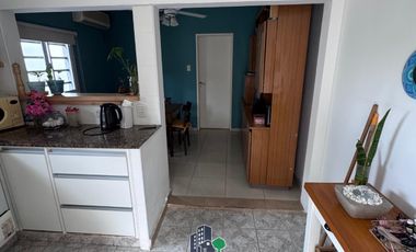 Casa en General Rodriguez, calle Rivadavia, zona céntrica muy tranquila.