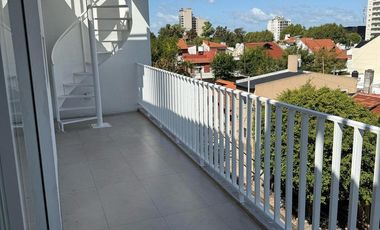 Departamento tres ambientes cochera a la venta en Dominico