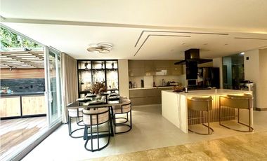 Casa en Venta en El Poblado sector San Lucas