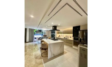 Casa en Venta en El Poblado sector San Lucas