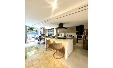 Casa en Venta en El Poblado sector San Lucas