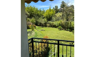 Se arrienda casa campestre en el municipio de Rionegro Antioquia.