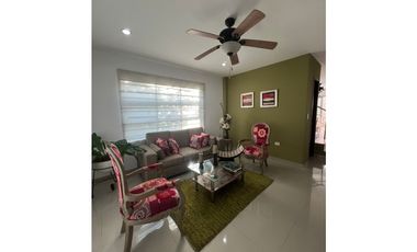 SE ARRIENDA HERMOSA CASA ESQUINERA EN ZONA NORTE DE MONTERIA