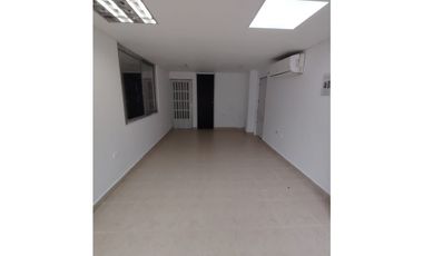 SE ARRIENDA LOCAL- SANTA LIBRADA