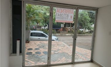 SE ARRIENDA LOCAL- SANTA LIBRADA