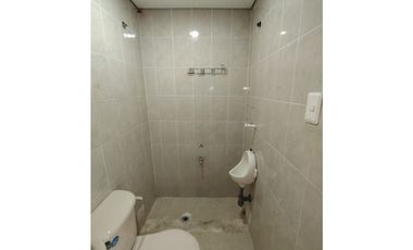 SE ARRIENDA LOCAL- SANTA LIBRADA