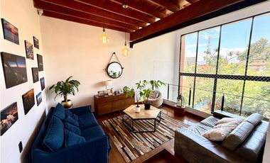 Casa parcialmente remodelada con jardín, deal para la familia