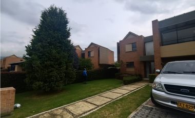 Arrendamos- Conjunto Residencial Fontanar Casa 67