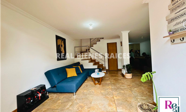 SE ARRIENDA HERMOSA Y AMPLIA CASA EN UNIDAD ABIERTA