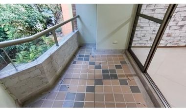 Vendo apto en perfecto estado Avesmarias Sabaneta, vista a verde