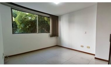 Vendo apto en perfecto estado Avesmarias Sabaneta, vista a verde