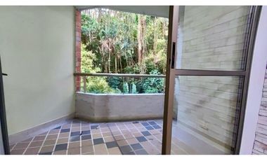 Vendo apto en perfecto estado Avesmarias Sabaneta, vista a verde