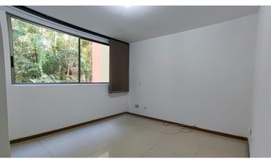 Vendo apto en perfecto estado Avesmarias Sabaneta, vista a verde