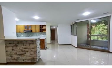 Vendo apto en perfecto estado Avesmarias Sabaneta, vista a verde