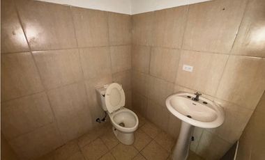 EL CARMEN / OFICINAS COMERCIAL / PLAZA KORINTHO / 65M2