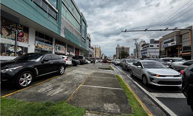 EL CARMEN / OFICINAS COMERCIAL / PLAZA KORINTHO / 65M2