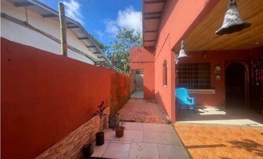 VENTA DE CASA EN ALGARROBOS 3R