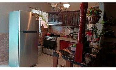 VENTA DE CASA EN ALGARROBOS 3R