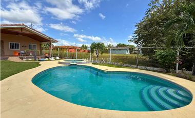 VENTA DE CASA DE PLAYA CON PISCINA EN NUEVA GORGONA (13)