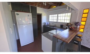 EXCELENTE PROPIEDAD SOBRE CANCHA CLUB M. D. P. GOLF LOS ACANTILADOS