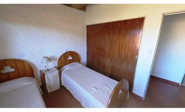 EXCELENTE PROPIEDAD SOBRE CANCHA CLUB M. D. P. GOLF LOS ACANTILADOS