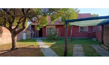 CASA EN ALQUILER TEMPORARIO SANTA CLARA DEL MAR 4 PERSONAS