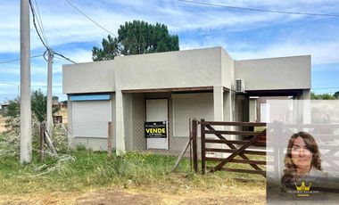 Casa en venta c/ cochera en Balneario Pehuen Co