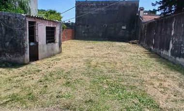 Casa en venta en Isidro Casanova