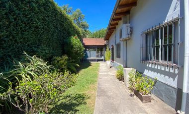Casa en venta c/ cochera en Burzaco