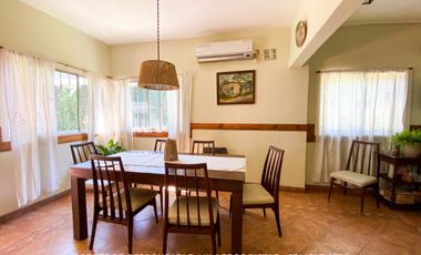 Casa en venta c/ cochera en Burzaco