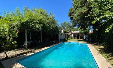 Casa en venta c/ cochera en Burzaco