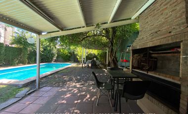 Casa en venta c/ cochera en Burzaco