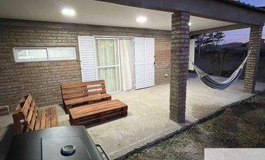 Casa en venta c/ cochera en Balneario Pehuen Co