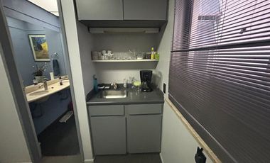 ALQULA OFICINA 3 DESPACHOS Y SALA REUNION CENTRO