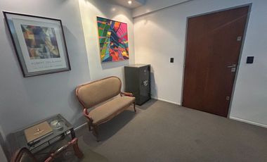 ALQULA OFICINA 3 DESPACHOS Y SALA REUNION CENTRO
