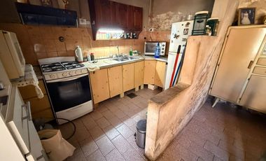 PH 4 AMBIENTES PATIO COCHERA CASEROS