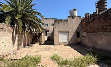 PH 4 AMBIENTES PATIO COCHERA CASEROS