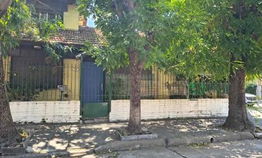 ALQUILER MARTINEZ PH 5 AMBIENTES CON COCHERA