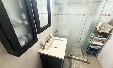 CASA EN VENTA RECICLADA A NVA SARANDI AVELLANEDA