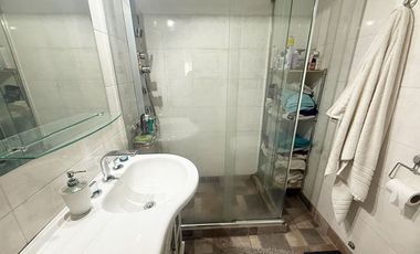 CASA EN VENTA RECICLADA A NVA SARANDI AVELLANEDA