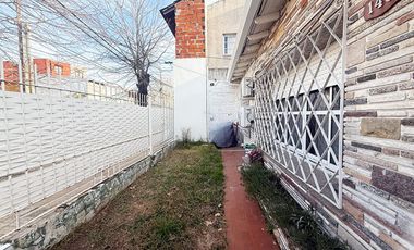 CASA EN VENTA RECICLADA A NVA SARANDI AVELLANEDA